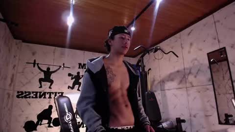 Snapshot of labrinthteasing chatting on October 2025 12:03:02 PM labrinthteasing online show from October 2025 12:03:02 PM