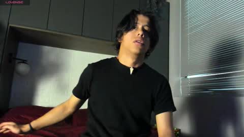 Snapshot of labrinthteasing chatting on October 2025 03:27:01 PM labrinthteasing online show from October 2025 03:27:01 PM