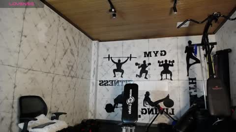 Snapshot of labrinthteasing chatting on November 2025 12:07:01 PM labrinthteasing online show from November 2025 12:07:01 PM