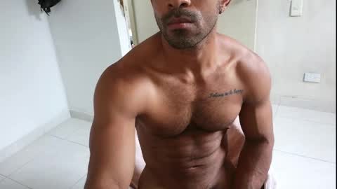 Snapshot of lacasadelosmunecosbq chatting on June 2026 05:18:02 PM Bruno Smith online show from June 2026 05:18:02 PM