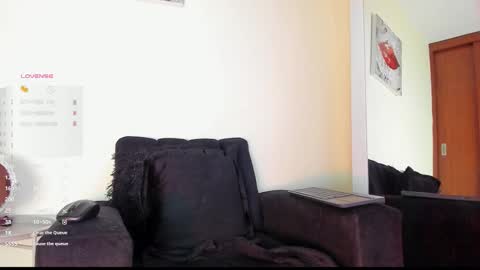 Snapshot of lace_victoria chatting on October 2025 09:05:02 PM lace_victoria online show from October 2025 09:05:02 PM