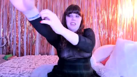 Snapshot of laceylust666 chatting on December 2024 09:52:02 PM Chelsea Poe online show from December 2024 09:52:02 PM