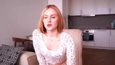 Snapshot of lachelleellwanger chatting on July 2026 06:27:01 AM Kate online show from July 2026 06:27:01 AM