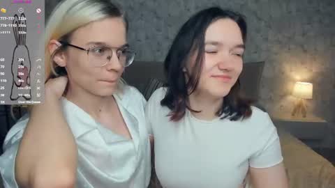 Violet and Isabel online show from July 2026 07:11:01 PM