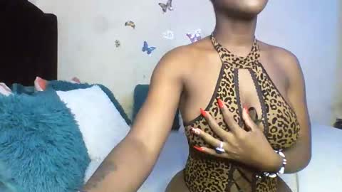 Snapshot of ladasha_montaz chatting on February 2026 07:28:01 AM ladasha online show from February 2026 07:28:01 AM