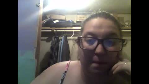 Laddybuggie27 online show from January 2025 08:22:02 PM