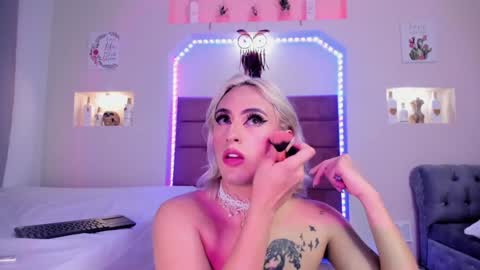 Snapshot of ladenandjuan chatting on January 2025 05:34:01 AM Laden And Juan online show from January 2025 05:34:01 AM