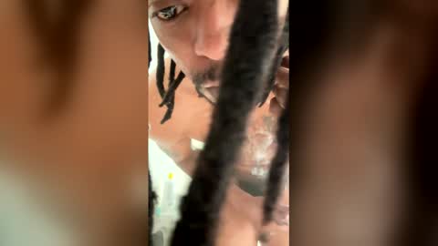 Snapshot of ladiesdick22 chatting on January 2026 06:33:01 PM Ladies dick 33 online show from January 2026 06:33:01 PM