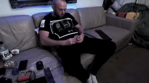 Hectic online show from December 2024 05:37:02 PM