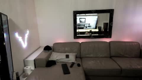 Hectic online show from February 2025 02:48:02 AM