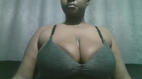 lady_dearra online show from November 2025 01:15:02 AM