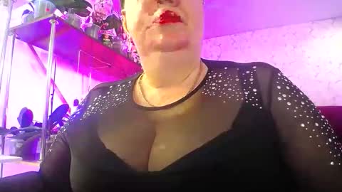 Lady Gloria online show from April 2026 06:02:02 AM