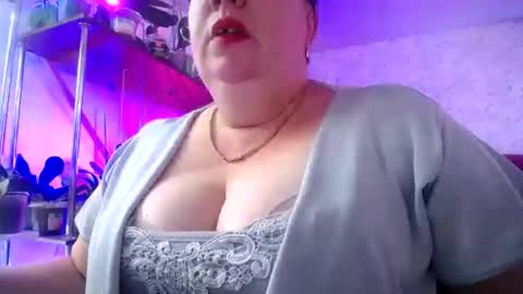 Snapshot of lady_gloria chatting on July 2026 11:26:02 AM Lady Gloria online show from July 2026 11:26:02 AM