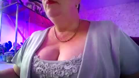 Snapshot of lady_gloria chatting on August 2026 09:11:02 AM Lady Gloria online show from August 2026 09:11:02 AM