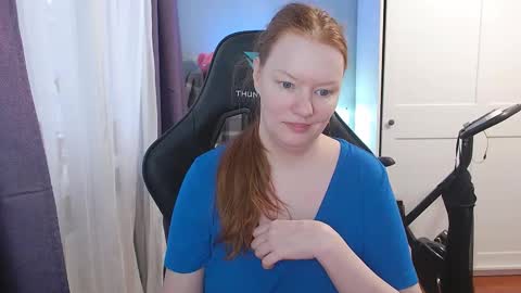 Angelika online show from November 2025 11:02:01 AM