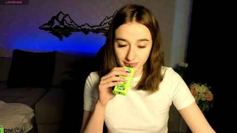 Olivia online show from May 2026 01:01:02 AM