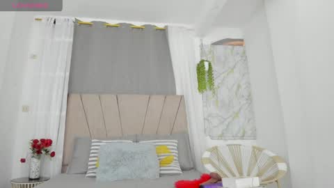 lady_miss___ online show from April 2026 12:05:02 PM