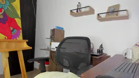 Sophie   online show from September 2025 06:46:02 PM