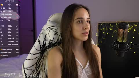 lady_white_snake online show from January 2025 01:03:01 PM