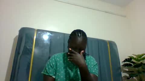 lindah32 online show from December 2024 12:16:01 AM