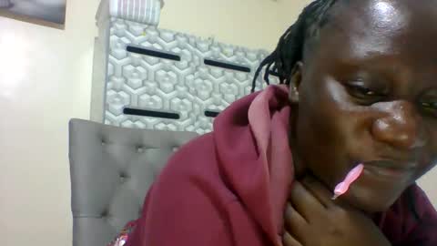 lindah32 online show from January 2025 10:45:01 PM