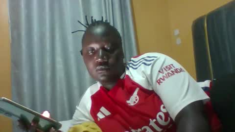 lindah32 online show from October 2025 07:11:01 PM