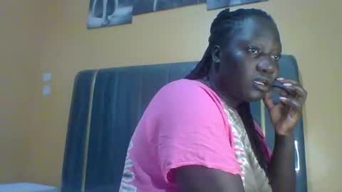 lindah32 online show from March 2026 06:57:01 PM