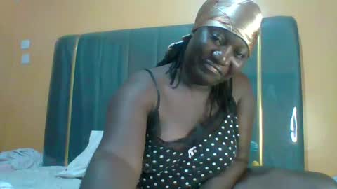 lindah32 online show from June 2026 11:39:01 PM
