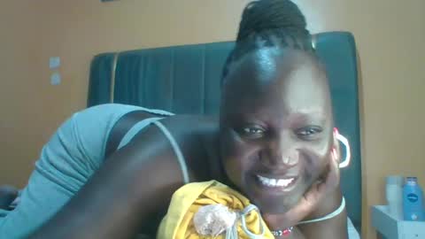 lindah32 online show from July 2026 08:58:01 PM