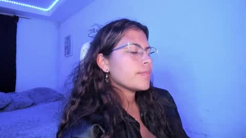  Lady  online show from February 2026 07:51:01 AM