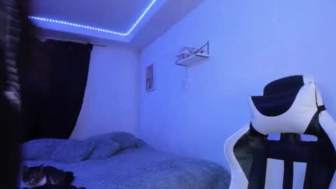  Lady  online show from March 2026 02:06:02 AM