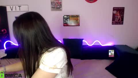 LadyDrummer online show from March 2026 06:14:02 PM