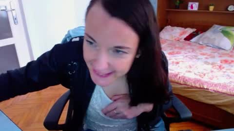 LadyLHoty online show from June 2026 04:44:01 PM