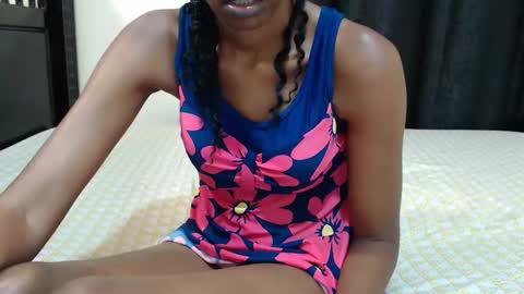 ladyqeeen online show from April 2026 07:58:02 PM