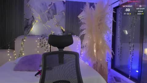 Lady  online show from March 2026 06:21:01 AM