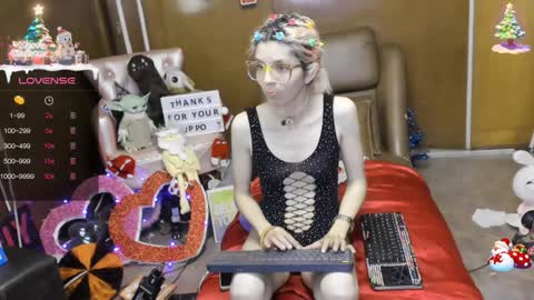 Skinnygirl online show from December 2024 03:05:02 AM