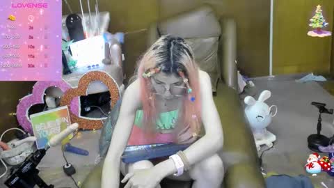 Skinnygirl online show from October 2025 01:17:02 AM