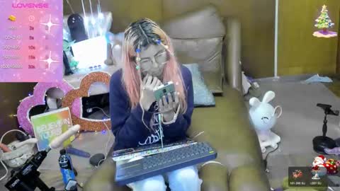 Skinnygirl online show from October 2025 02:01:02 AM