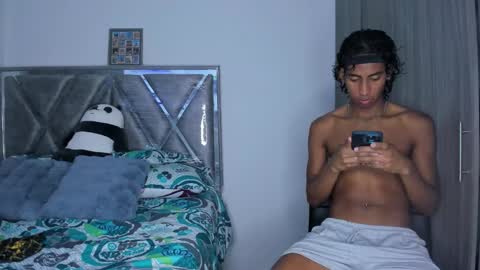 LagoSantos online show from November 2025 08:42:02 PM