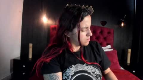 Laia  online show from April 2026 11:53:02 AM