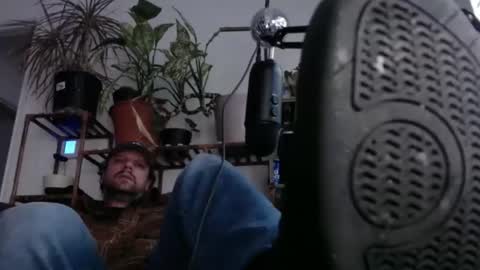 Snapshot of laidback_and_chill chatting on December 2024 10:47:02 PM Rick online show from December 2024 10:47:02 PM