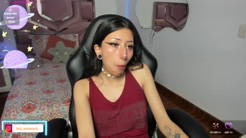 Snapshot of laila_angel chatting on December 2024 11:03:01 PM laila_angel online show from December 2024 11:03:01 PM