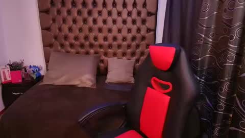 Camila online show from February 2026 03:03:02 AM