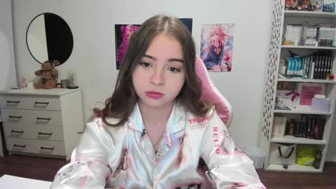 Snapshot of lain__ chatting on January 2025 10:23:01 PM Kira online show from January 2025 10:23:01 PM