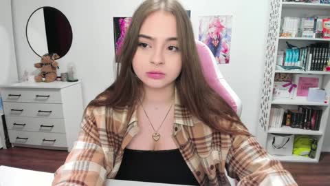 Snapshot of lain__ chatting on January 2025 10:41:01 PM Kira online show from January 2025 10:41:01 PM