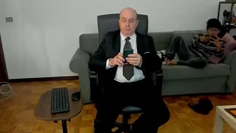 lajose52 online show from December 2025 07:54:01 PM