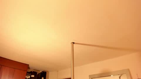 lala_demon online show from April 2026 12:21:01 PM