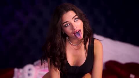 Snapshot of lalaroze chatting on November 2025 08:00:01 PM Lala online show from November 2025 08:00:01 PM