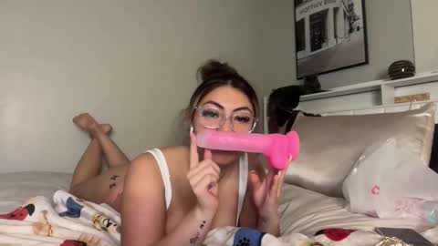 Snapshot of lalaxxo chatting on March 2026 04:51:02 AM lalaxxo online show from March 2026 04:51:02 AM