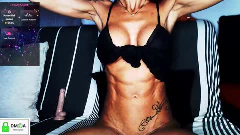 Snapshot of lalolaonly chatting on October 2025 07:06:01 AM Lola online show from October 2025 07:06:01 AM